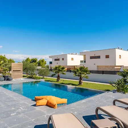 Suva Punta Elite Villa Vir