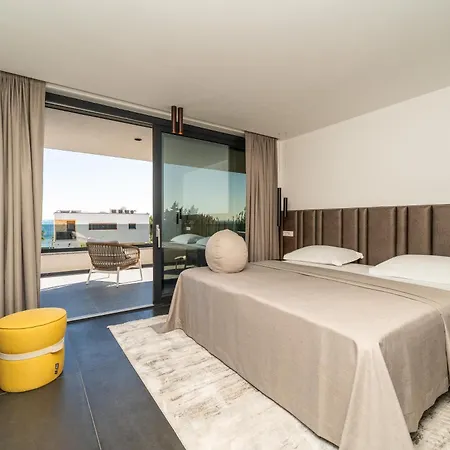 Villa Suva Punta Elite Vir